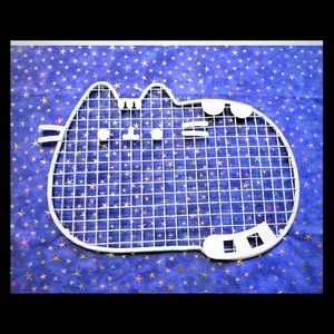 BNWT Pusheen Cooling Rack